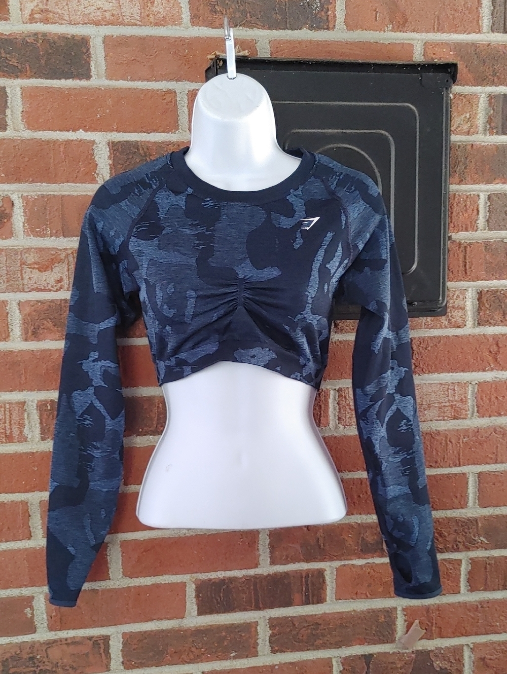 Gymshark Adapt Savanna Navy Camo Seamless Long Sleeve Crop Top Size M (844)